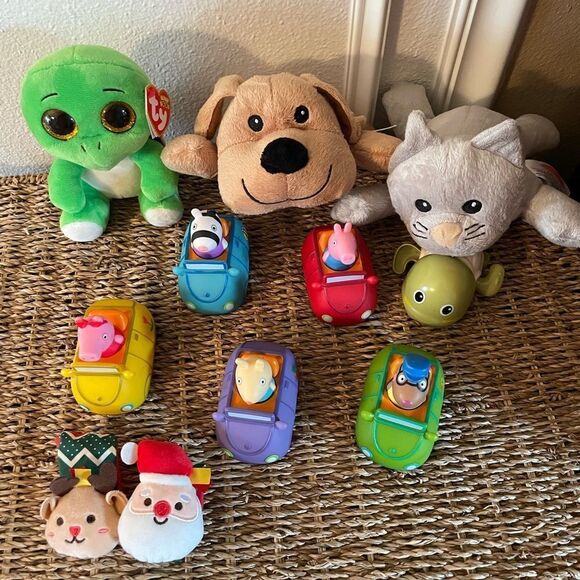 2003 Peppa Pig Car Set and EXTRAS! - Picture 1 of 16